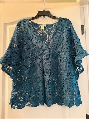 Ultra Pink Teal Crochet V-Neck Lace Tunic